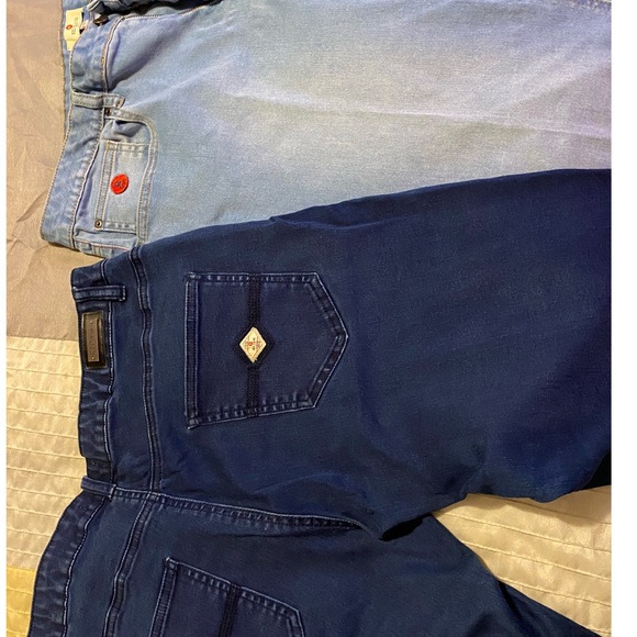 Blue jeans - Picture 2 of 2